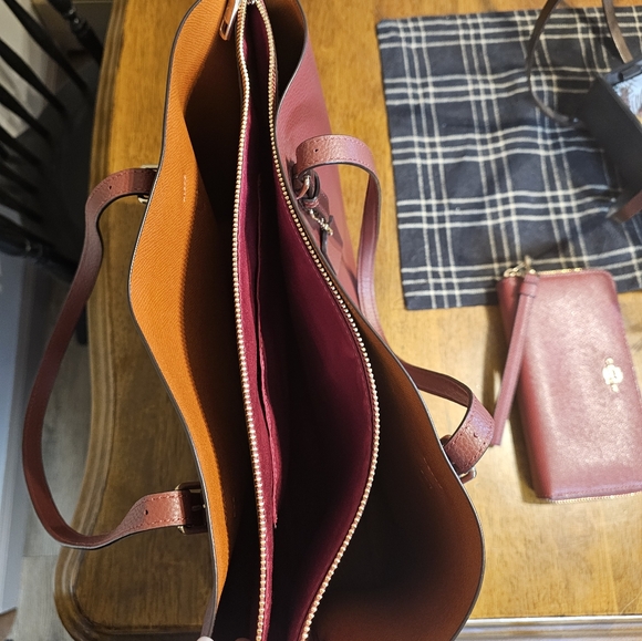 Coach tote and wallet combo - Picture 5 of 7